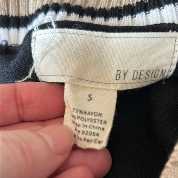 Nordstrom Black V-Neck Sweater with Cream and Tan Trim size S - Picture 3 of 3